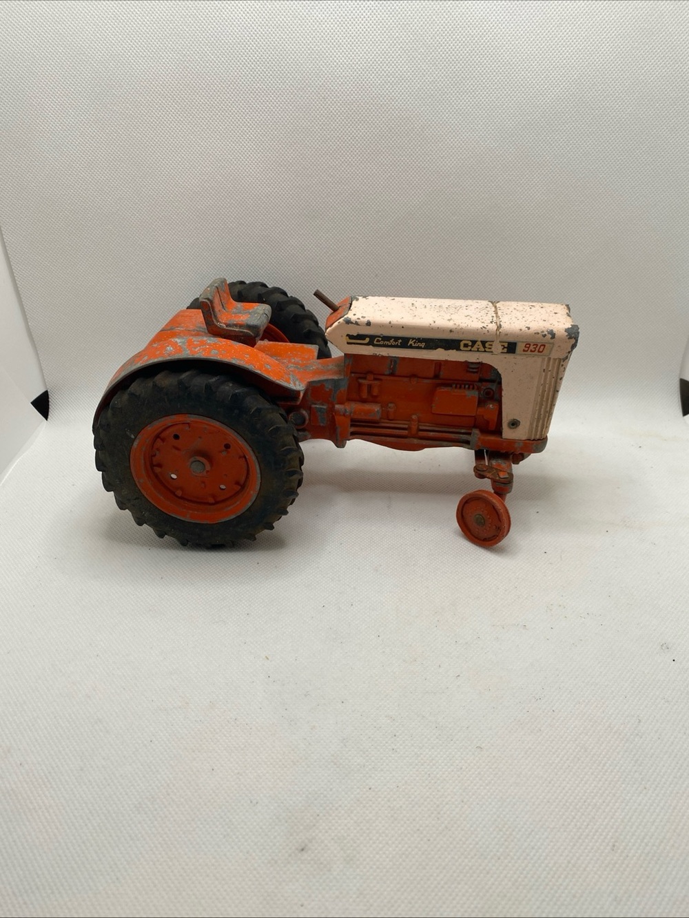 Vintage Case Comfort King Tractor